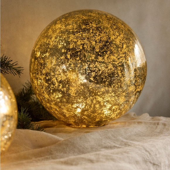 Anthropologie Other - LED Illuminated Golden Orb